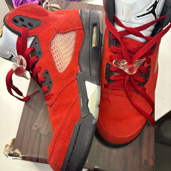 Men’s Jordan 5 “Raging Bulls” 🎯🐂🩸 - Picture 8 of 10